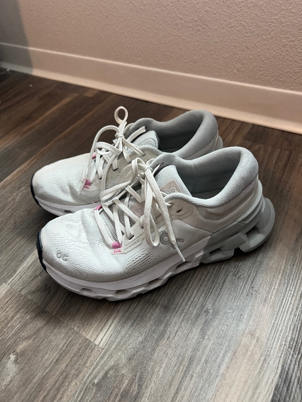 On running cloud flyer 5 shoes